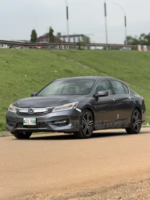 Honda Accord Touring 4dr Sedan FWD (3.5L 6cyl 6A) 2016 Gray
