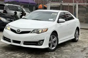 Toyota Camry 2014 White