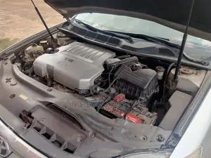 Toyota Avalon Limited 2010 White
