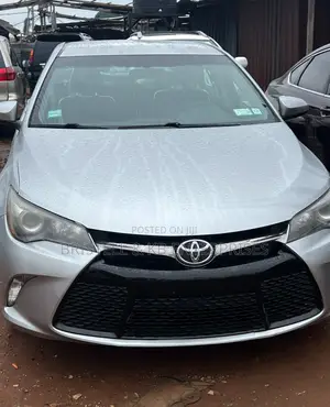 Toyota Camry XSE 4dr Sedan (3.5L 6cyl 6A) 2015 Silver
