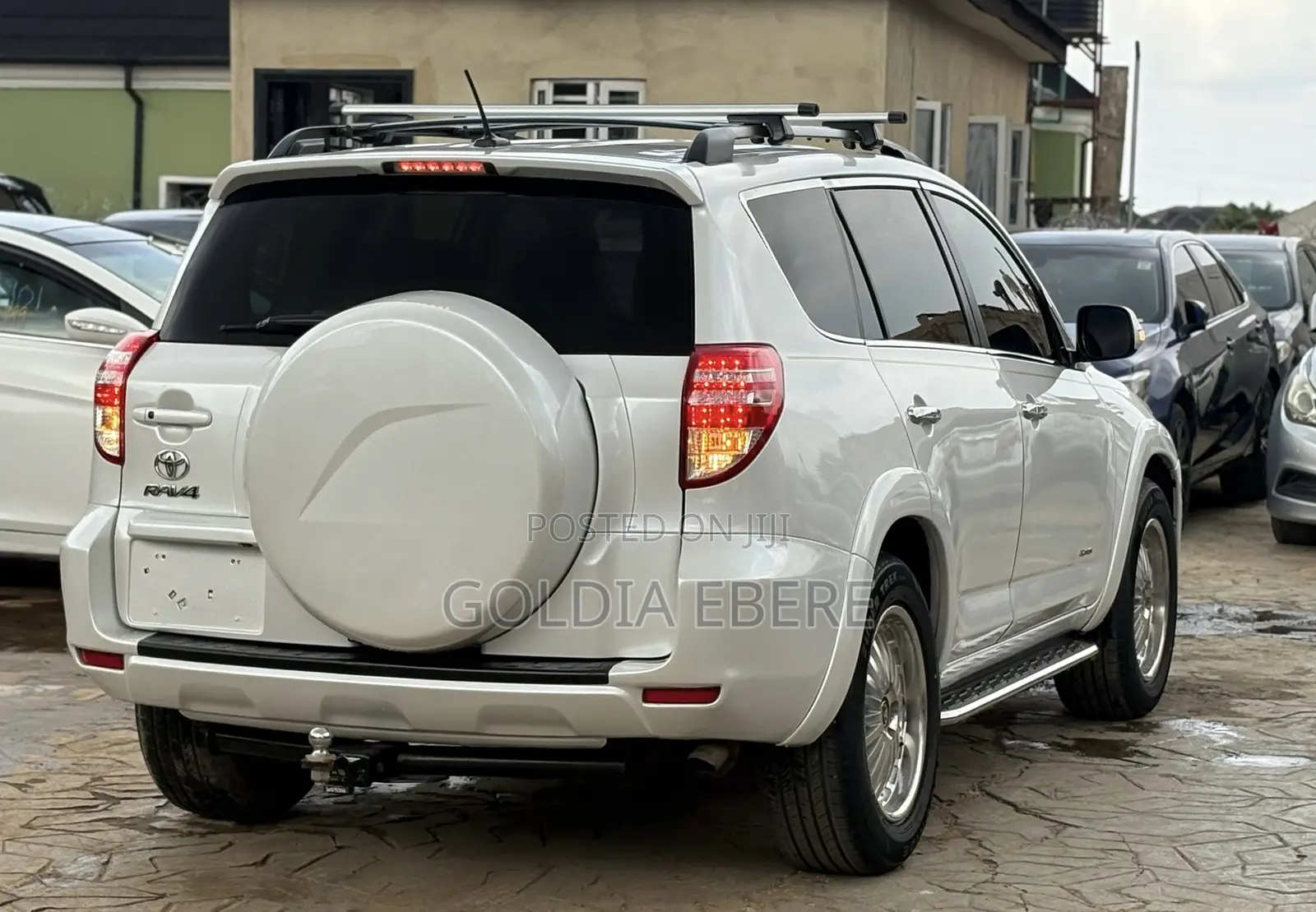 Toyota RAV4 2012 White