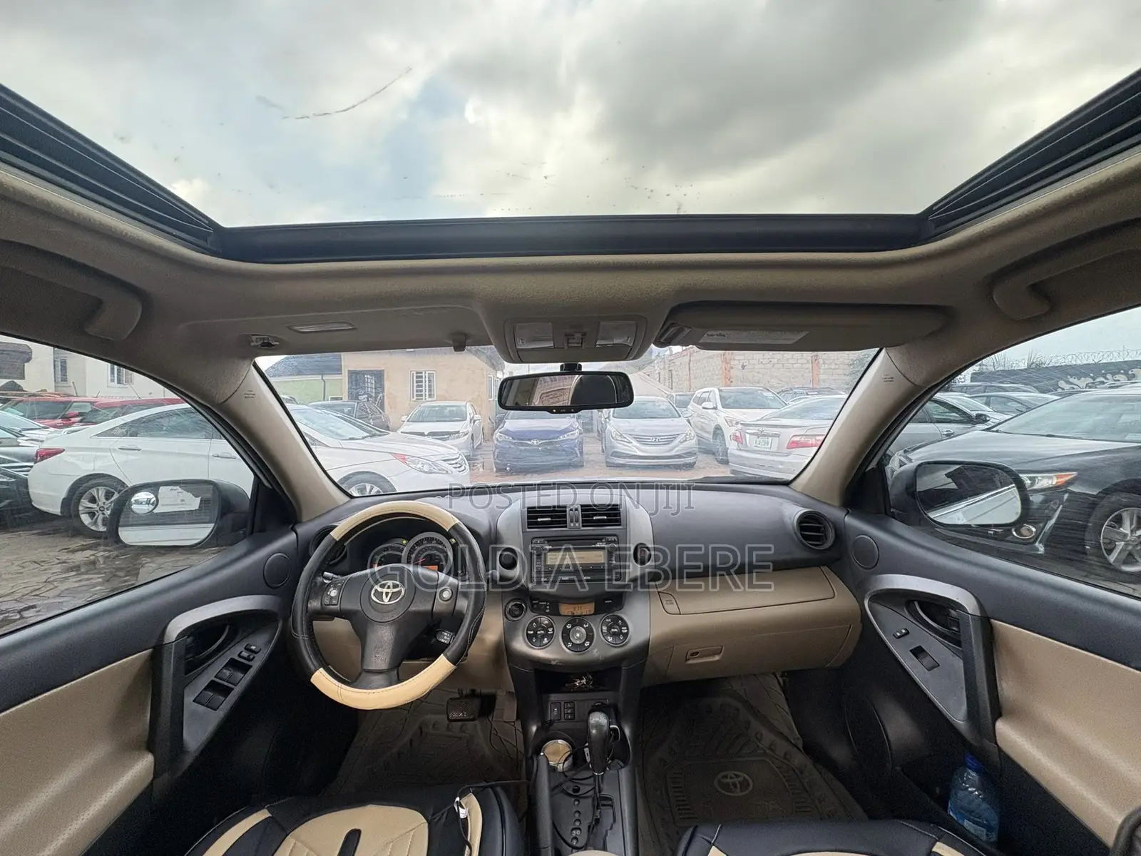 Toyota RAV4 2012 White