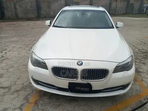 BMW 528i 2011 White