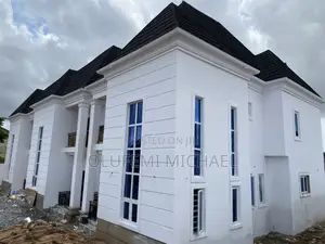 3bdrm Duplex in Kolapo Ishola G.R.A, Akobo for rent