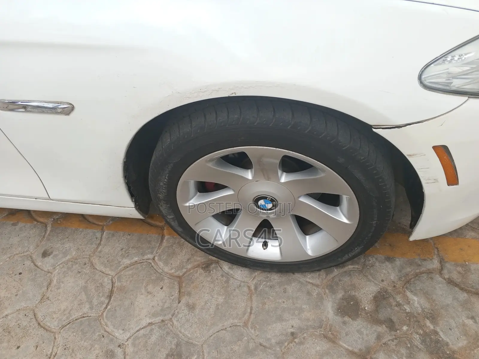 BMW 528i 2011 White