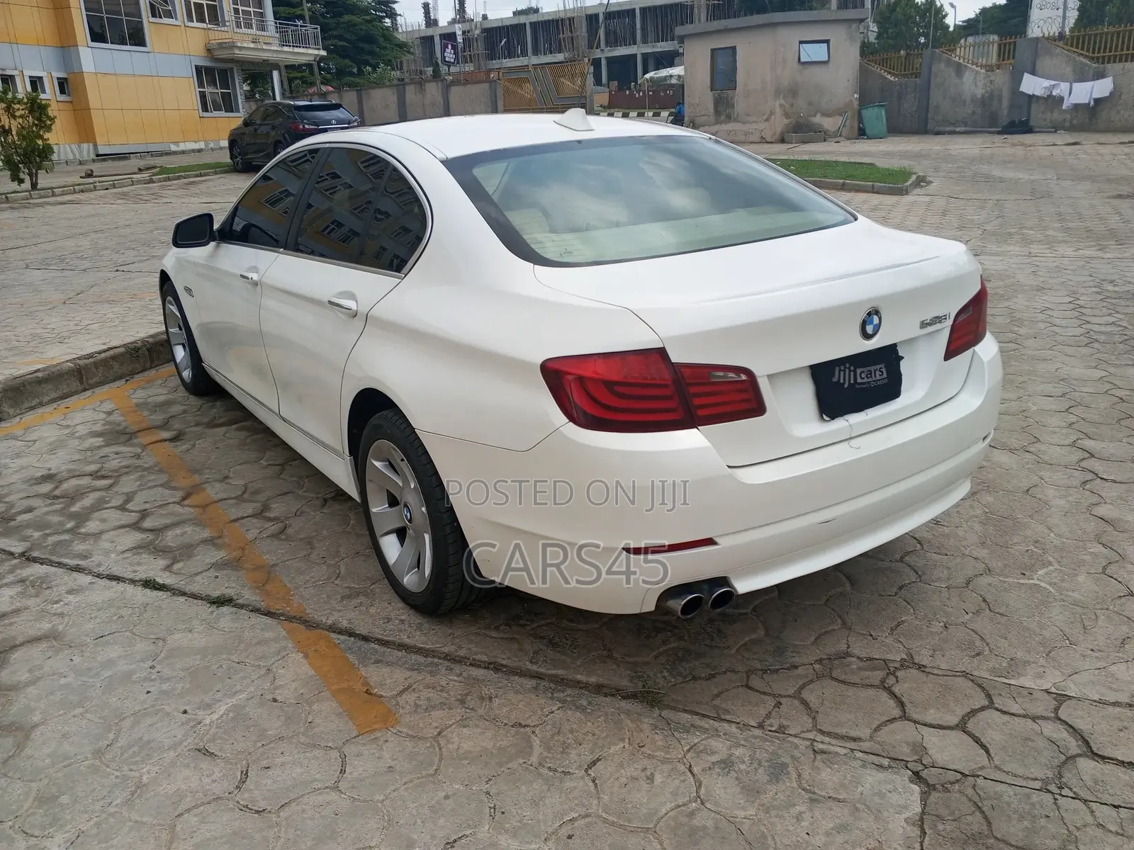 BMW 528i 2011 White