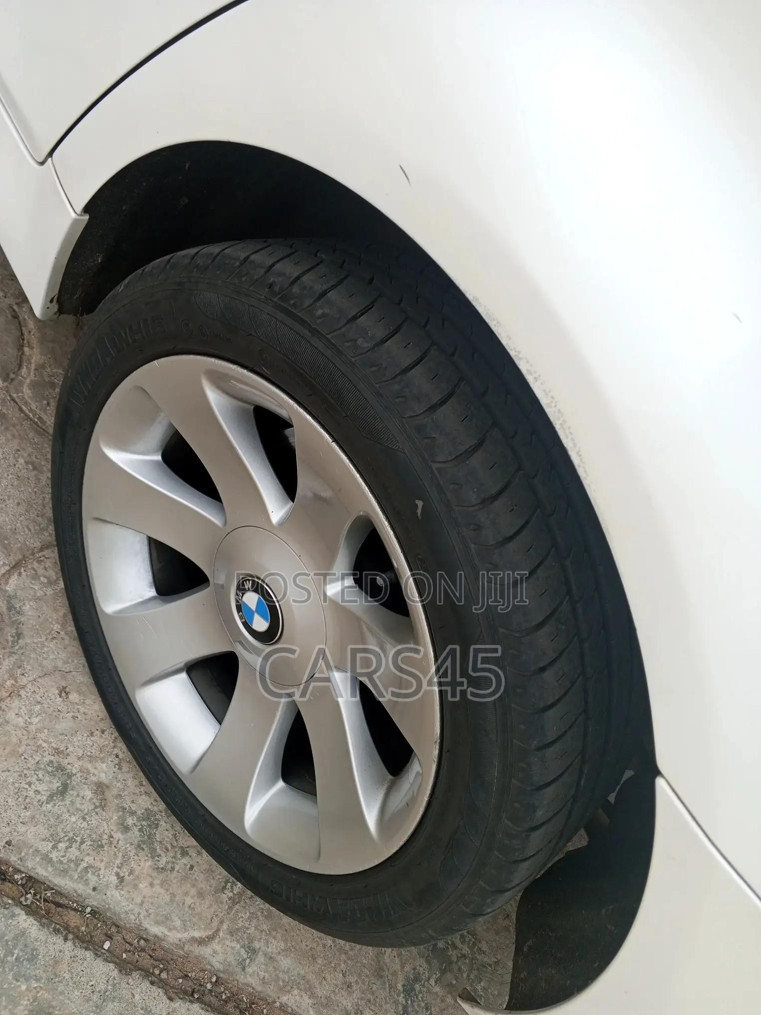 BMW 528i 2011 White