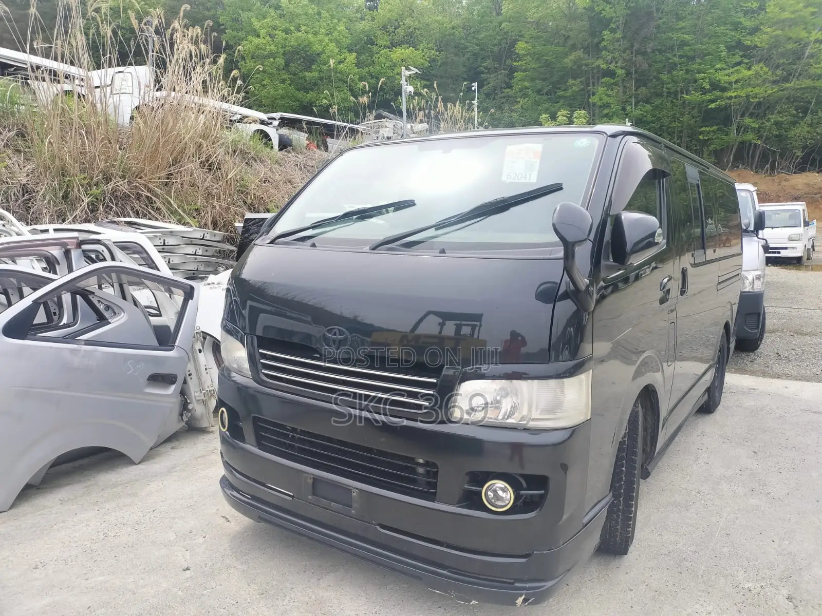 Toyota HiAce 2012 Black