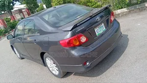 Toyota Corolla 2010 Gray