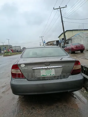 Toyota Camry 2004 Gray