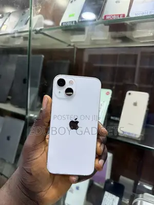 Apple iPhone 13 256 GB White