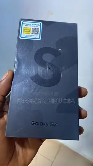 New Samsung Galaxy S22 5G 128 GB Black
