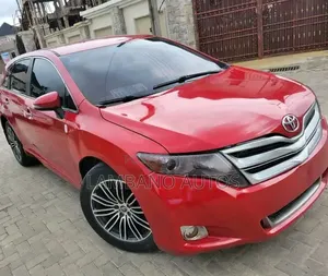 Toyota Venza 2010 Red