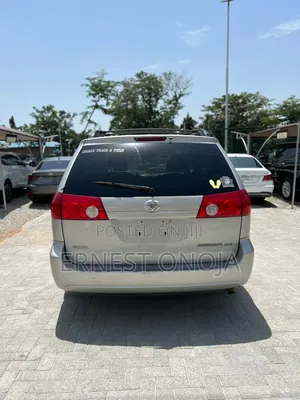 Toyota Sienna 2006 Silver