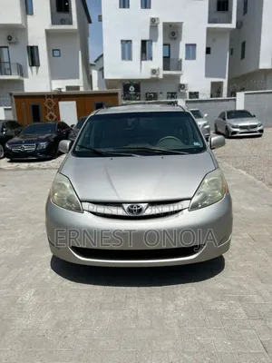 Toyota Sienna 2006 Silver