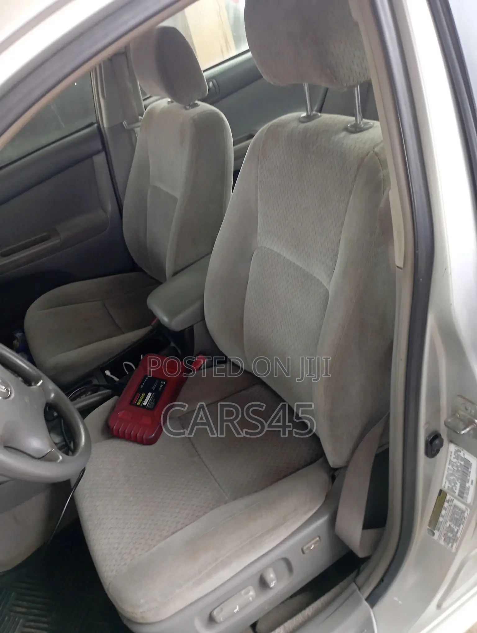 Toyota Camry 2004 Silver