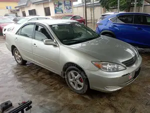 Toyota Camry 2004 Silver