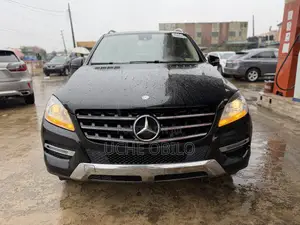 Mercedes-Benz M Class ML350 4MATIC 4dr SUV AWD (3.5L 6cyl 7A) 2015 Black