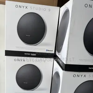 Onyx Studio 9