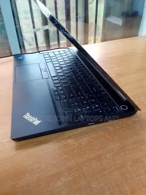 Laptop Lenovo ThinkPad E15 8GB Intel Core i5 SSD 256GB