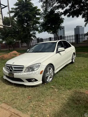 Mercedes-Benz C300 Sport Sedan AWD (3.0L 6cyl 7A) 2008 White