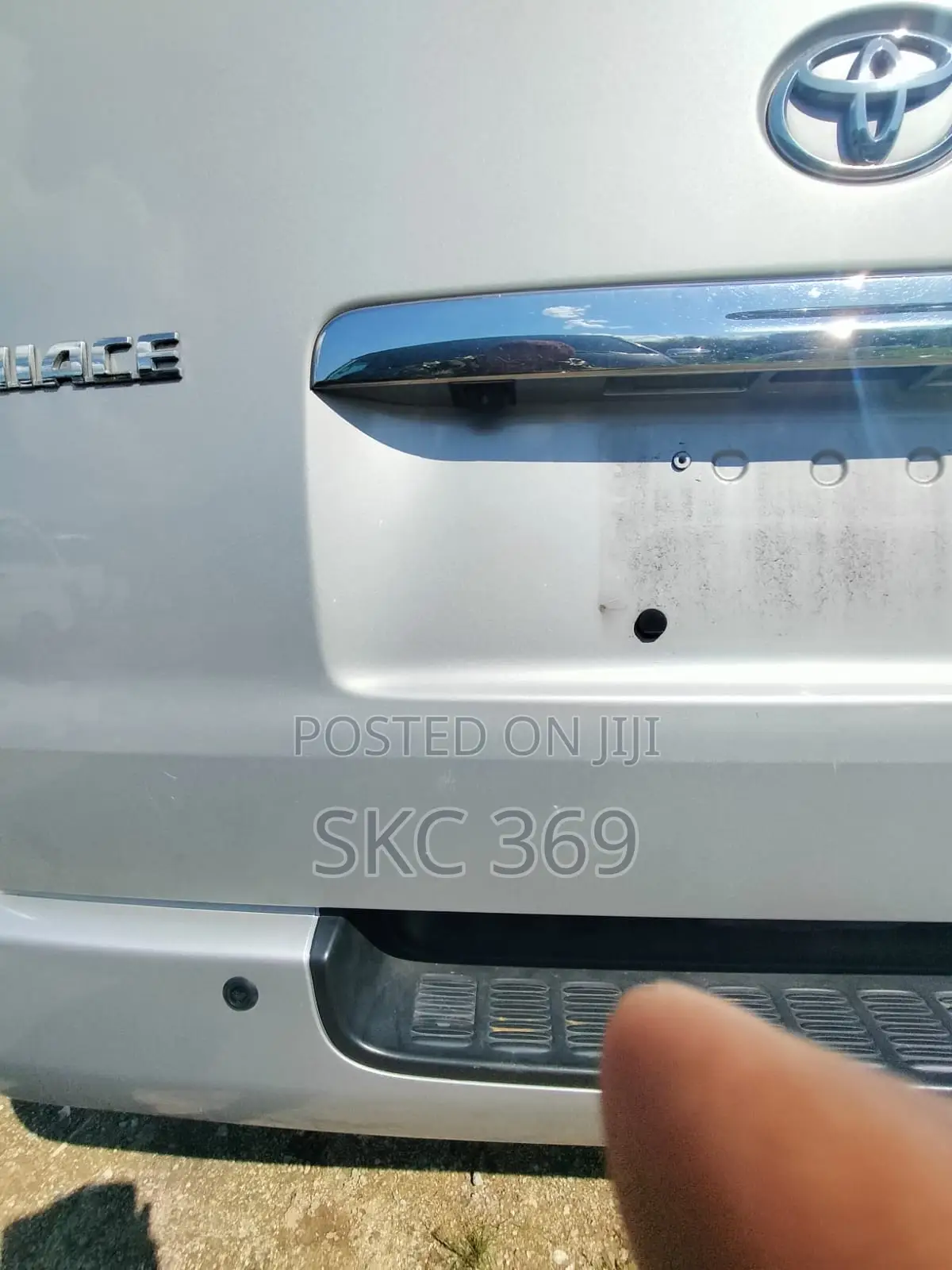 Toyota HiAce 2008 White