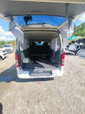 Toyota HiAce 2008 White
