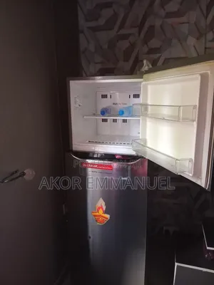 Lg Dubble Door Fridge.