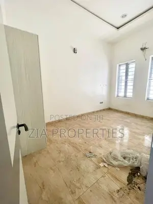 1bdrm Shared Apartment in Inside Royal Palm, Lekki Expressway for rent