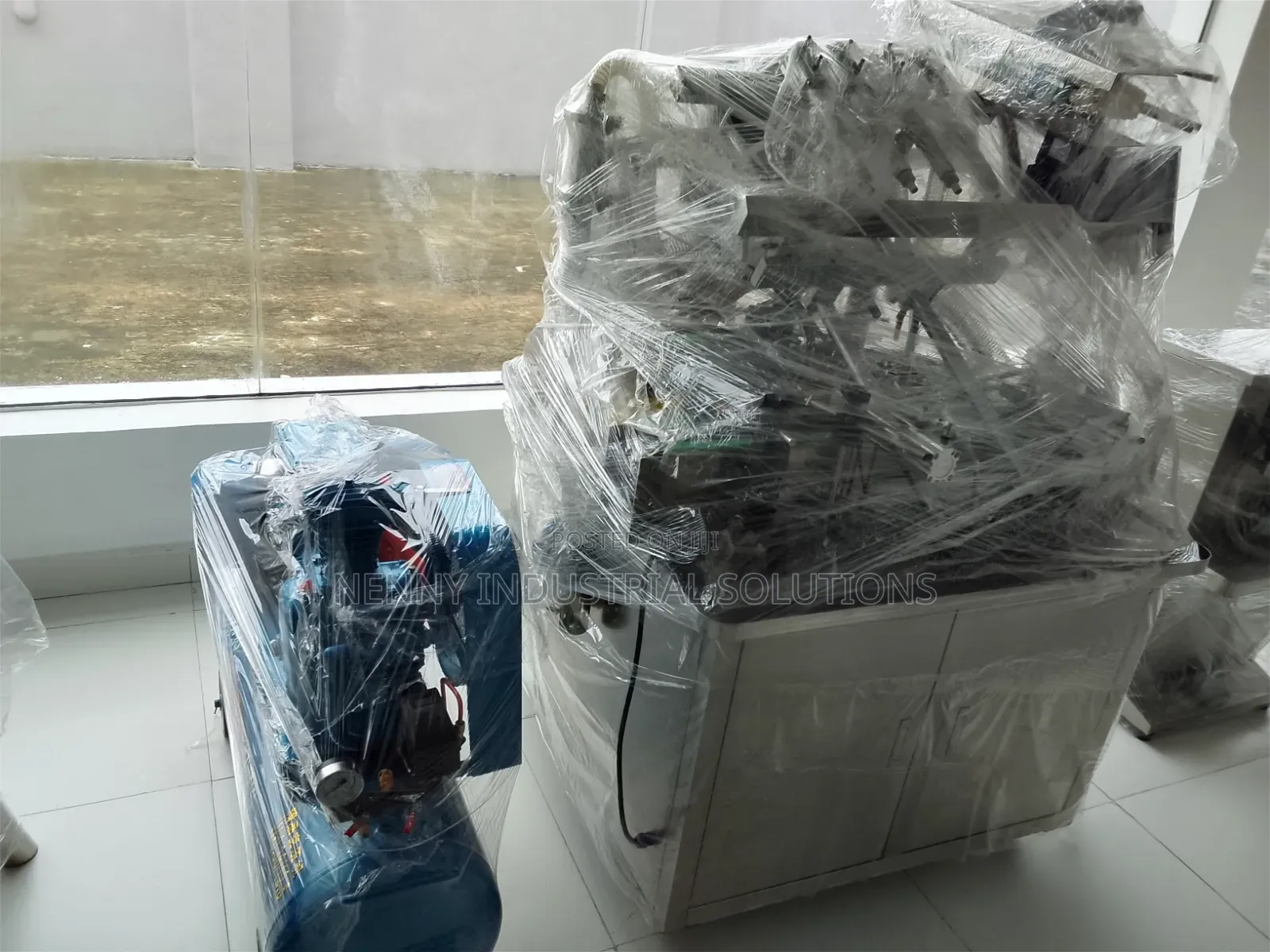 Automatic 4 Nozzle Liquid Filling Machine -