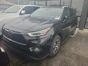 Toyota Highlander Limited 2022 Black