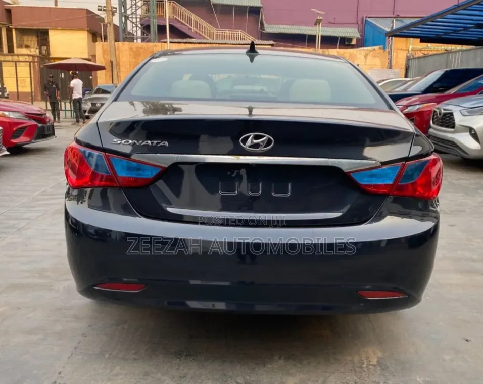 Hyundai Sonata 2012 Blue