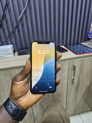 Apple iPhone XR 64 GB Black