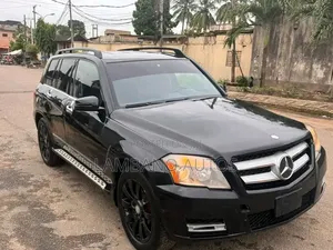 Mercedes-Benz GLK-Class 2010 Black