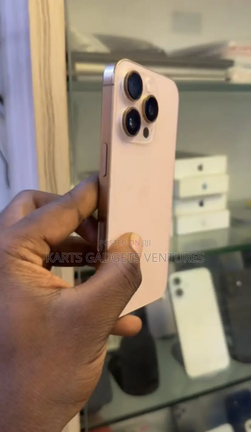Apple iPhone 16 Pro 256 GB Gold