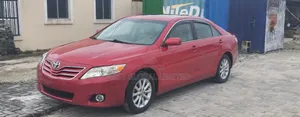 Toyota Camry XLE 4dr Sedan (2.5L 4cyl 6A) 2011 Red