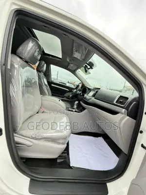 Toyota Highlander 3.5L 4WD 2013 White