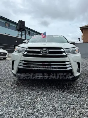 Toyota Highlander 3.5L 4WD 2013 White