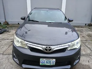 Toyota Camry 2013 Gray