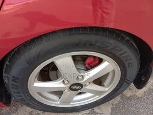 Hyundai Elantra 2016 Red