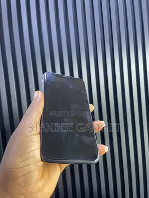 Apple iPhone 11 64 GB Black