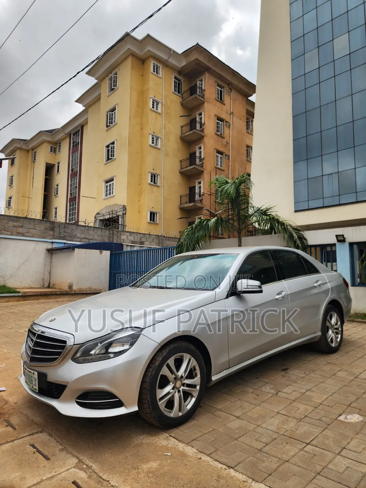 Mercedes-Benz E200 2015 Silver