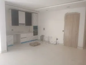2bdrm Block of Flats in Lekki Phase 1 for rent
