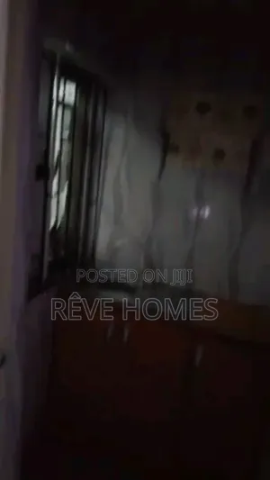 Mini Flat in Mende for rent