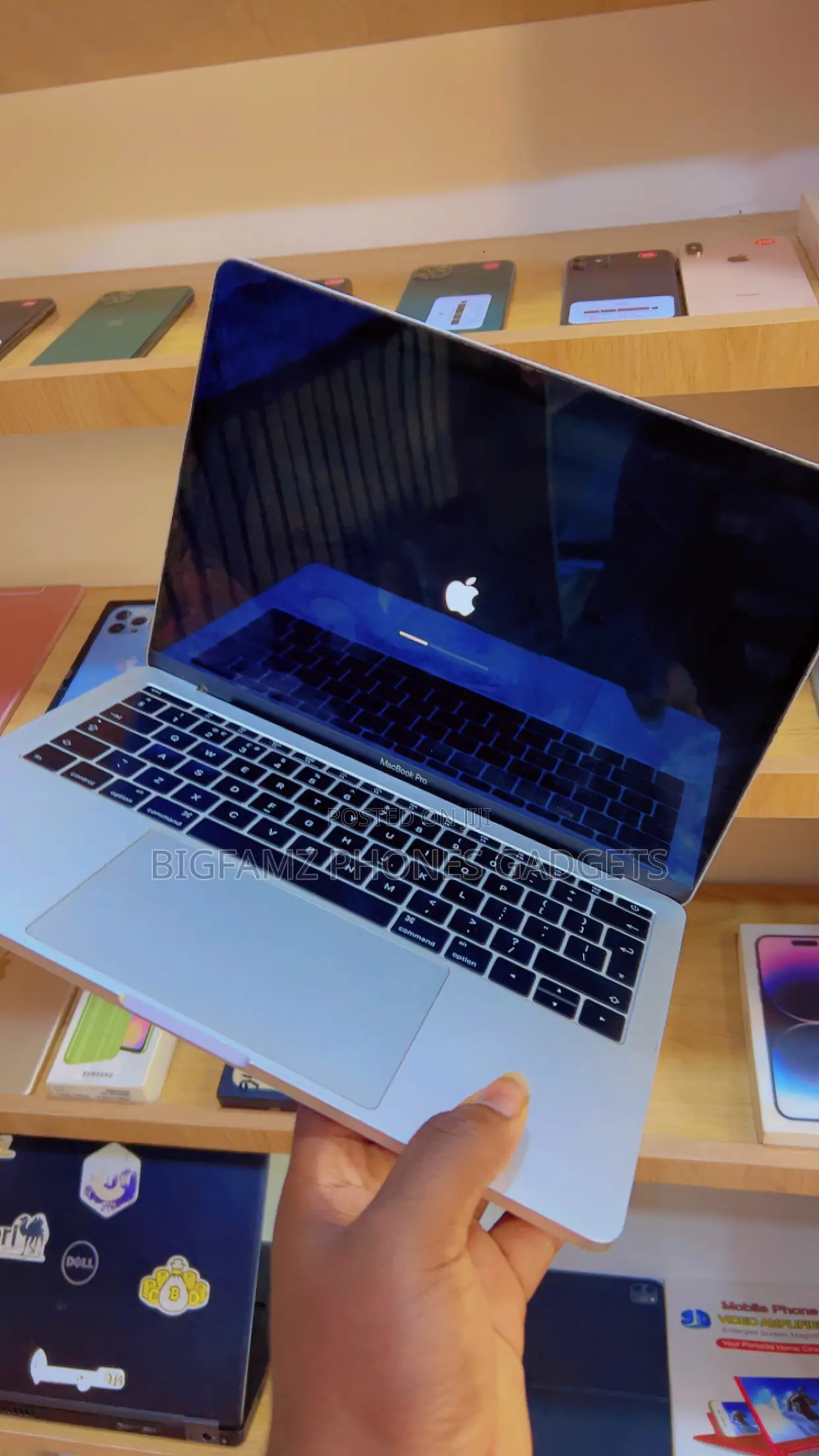 Laptop Apple MacBook Pro 2016 8GB Intel Core i5 SSD 256GB