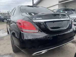 Mercedes-Benz C300 2019 Black