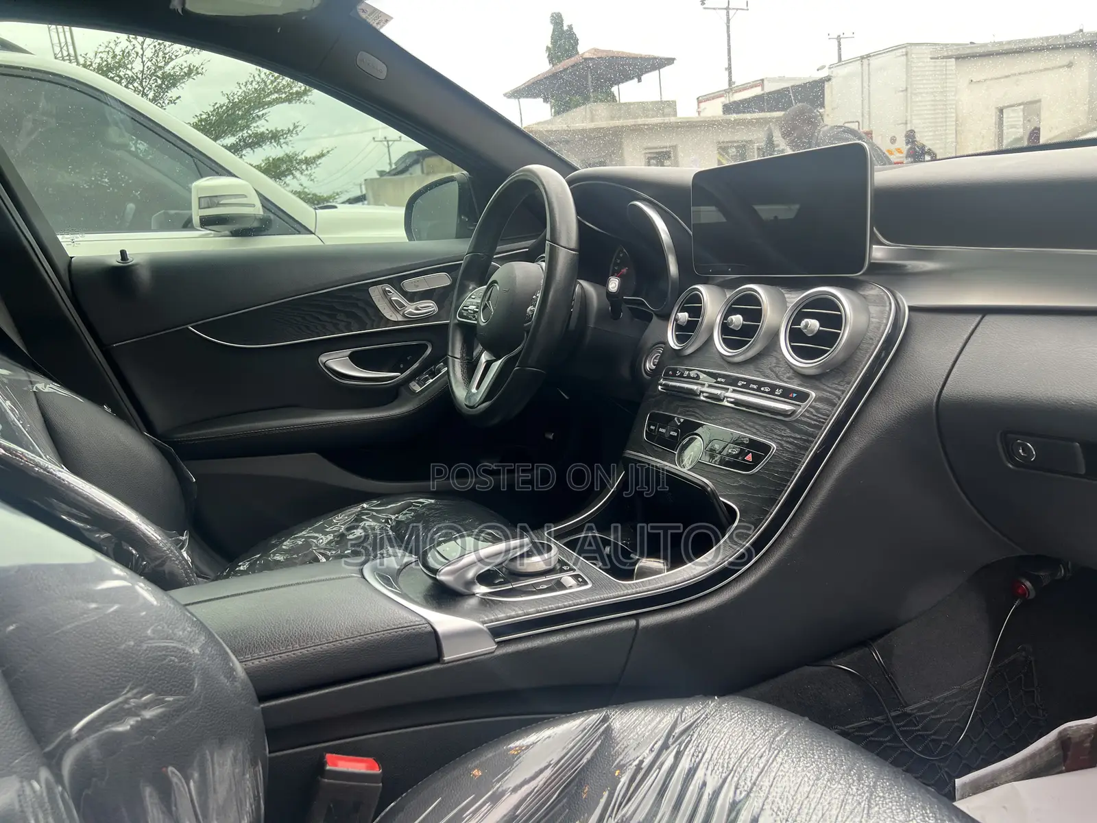 Mercedes-Benz C300 2019 Black