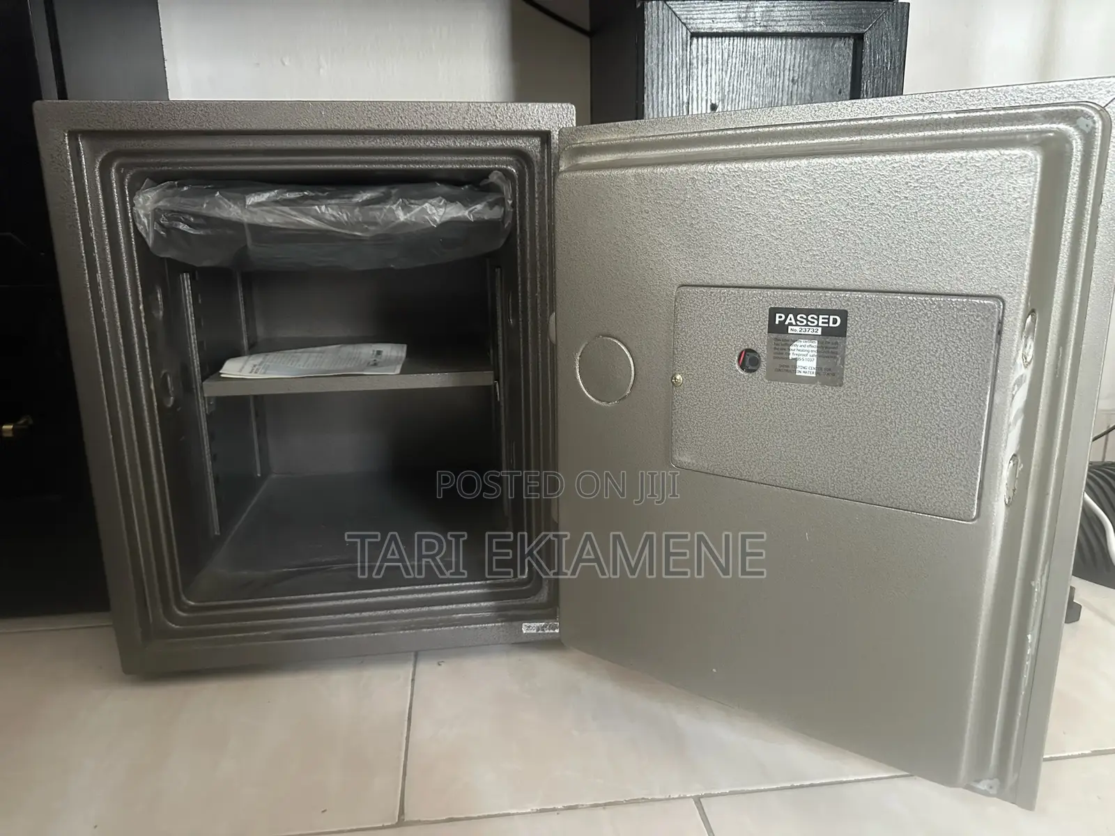 Heavy-Duty Gubabi Fireproof Safe – Clean Highly Secure