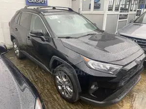 Toyota RAV4 XLE Premium AWD 2020 Black