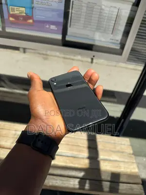Apple iPhone XR 64 GB Black